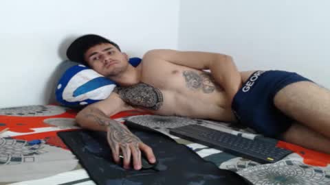 Snapshot of axel_ag chatting on February 1, 2025, 9:08 pm Axel online show from February 1, 2025, 9:08 pm