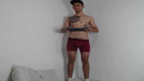 Snapshot of axel_ag chatting on February 28, 2025, 7:25 pm Axel online show from February 28, 2025, 7:25 pm