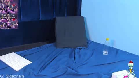 Snapshot of axel_cifer chatting on December 13, 2024, 8:37 pm Axel cifer online show from December 13, 2024, 8:37 pm