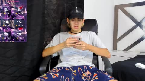 Snapshot of axel_cifer chatting on February 2, 2025, 7:35 pm Axel cifer online show from February 2, 2025, 7:35 pm