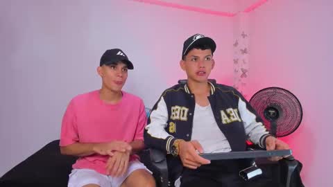 AXEL online show from November 15, 2025, 8:05 pm