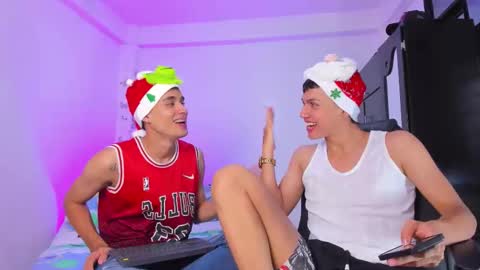 AXEL online show from December 18, 2025, 7:53 pm