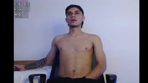 Snapshot of axel_davis_ chatting on October 22, 2025, 7:41 am axel davis online show from October 22, 2025, 7:41 am