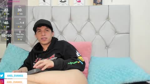 Axel Evanss online show from December 4, 2024, 3:21 pm