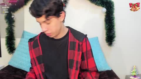 Snapshot of axel_evanss chatting on December 10, 2024, 1:00 pm Axel Evanss online show from December 10, 2024, 1:00 pm