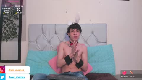 Snapshot of axel_evanss chatting on January 15, 2025, 12:58 pm Axel Evanss online show from January 15, 2025, 12:58 pm