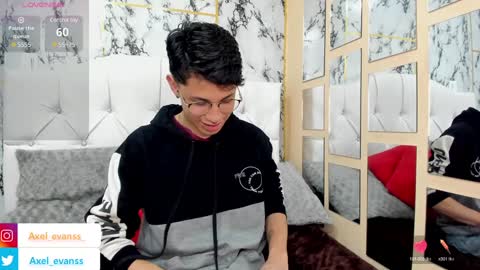 Axel Evanss online show from February 5, 2025, 1:11 pm