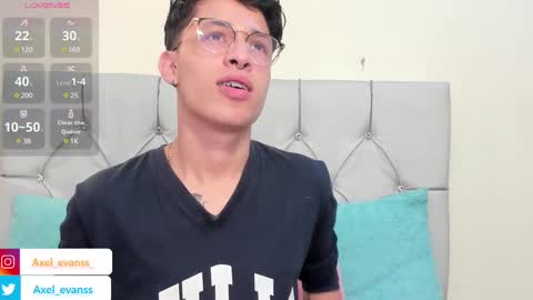 Snapshot of axel_evanss chatting on February 11, 2025, 1:20 pm Axel Evanss online show from February 11, 2025, 1:20 pm