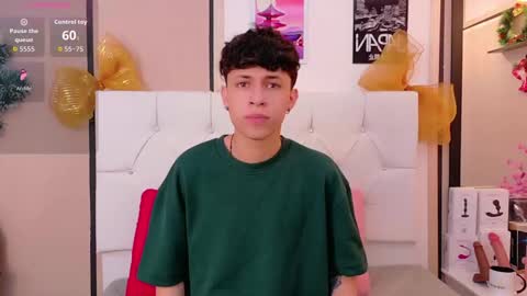 Snapshot of axel_evanss chatting on December 18, 2025, 1:28 pm Axel Evanss online show from December 18, 2025, 1:28 pm