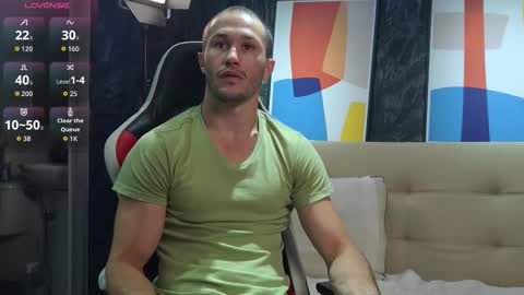 Snapshot of axel_fairchaild chatting on November 21, 2025, 12:59 pm Axel Fairchaild online show from November 21, 2025, 12:59 pm