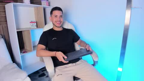 Snapshot of axel_grey_ chatting on September 10, 2025, 12:38 pm axel_grey_ online show from September 10, 2025, 12:38 pm
