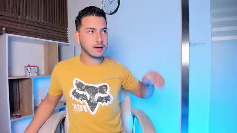 Snapshot of axel_grey_ chatting on September 14, 2025, 12:48 pm axel_grey_ online show from September 14, 2025, 12:48 pm