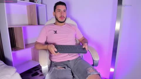 Snapshot of axel_grey_ chatting on October 15, 2025, 12:27 pm axel_grey_ online show from October 15, 2025, 12:27 pm
