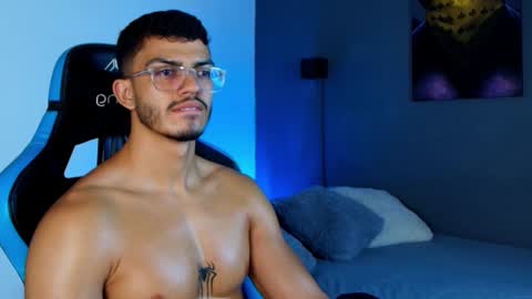 axel stein NEW ACCOUNT online show from February 4, 2025, 6:46 am