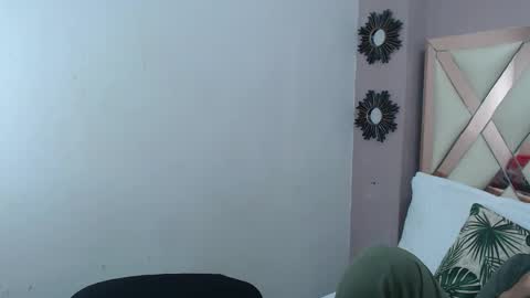 axel_stones_ online show from October 26, 2025, 3:07 pm