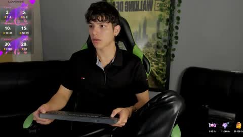 Snapshot of axelraven chatting on December 6, 2024, 2:06 pm Axel Raven online show from December 6, 2024, 2:06 pm