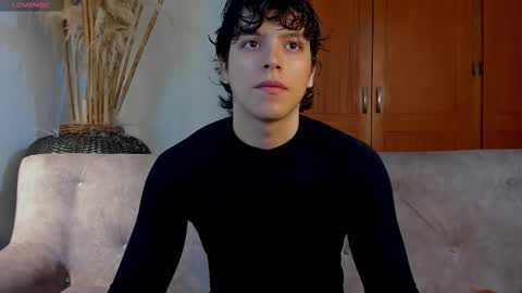 Snapshot of axelraven chatting on October 10, 2025, 2:16 pm Axel Raven online show from October 10, 2025, 2:16 pm