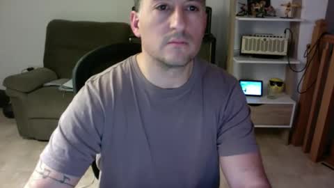 axelsex82 online show from December 15, 2025, 4:11 pm