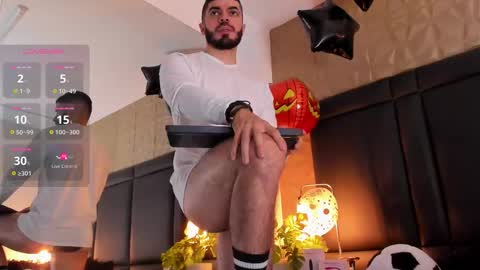 Snapshot of axelthompsom chatting on October 12, 2025, 11:31 am Axel Thompsom online show from October 12, 2025, 11:31 am