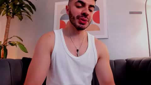 Snapshot of axelthompsom chatting on November 30, 2025, 11:47 am Axel Thompsom online show from November 30, 2025, 11:47 am