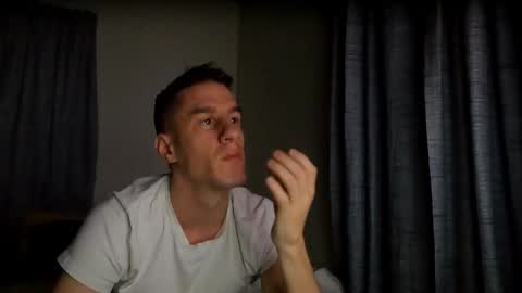 Snapshot of axl_fx chatting on December 5, 2024, 2:09 am Axl online show from December 5, 2024, 2:09 am