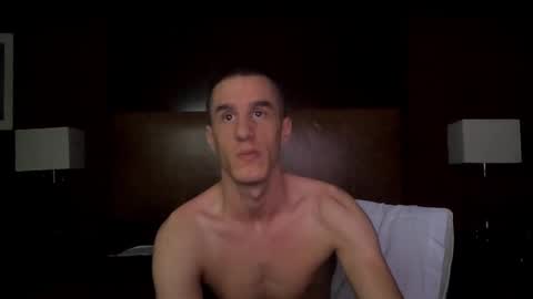 Snapshot of axl_fx chatting on December 18, 2024, 2:32 am Axl online show from December 18, 2024, 2:32 am