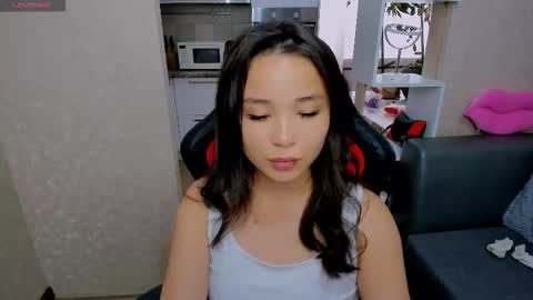 Snapshot of aya_moon chatting on September 17, 2025, 5:09 am Aya Moon online show from September 17, 2025, 5:09 am