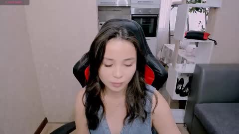 Snapshot of aya_moon chatting on October 7, 2025, 4:53 am Aya Moon online show from October 7, 2025, 4:53 am