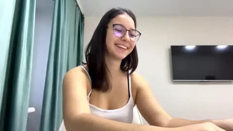 Snapshot of ayakoslotemaker chatting on November 18, 2025, 8:19 am Allison online show from November 18, 2025, 8:19 am