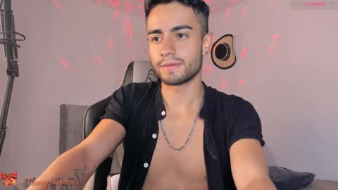 Snapshot of aydan_stiven9 chatting on December 18, 2024, 10:02 pm AYDAN STIVEN OF AYDANSTIVEN online show from December 18, 2024, 10:02 pm