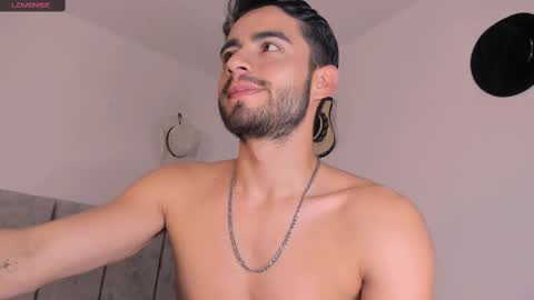 Snapshot of aydan_stiven9 chatting on March 4, 2025, 7:22 pm AYDAN STIVEN OF AYDANSTIVEN online show from March 4, 2025, 7:22 pm