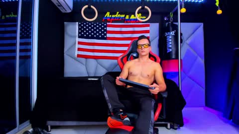 Ayden Miller online show from January 28, 2025, 3:47 am