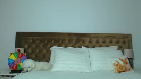 Aylin online show from October 31, 2025, 3:40 am