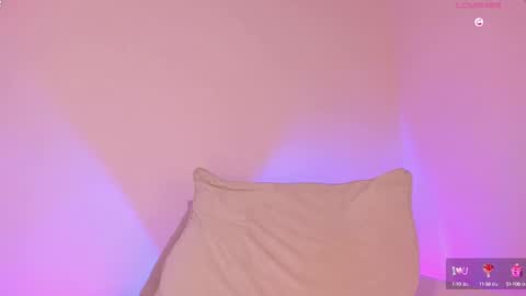 Snapshot of aylinnzambrano_ chatting on March 8, 2025, 8:33 am Aylin online show from March 8, 2025, 8:33 am
