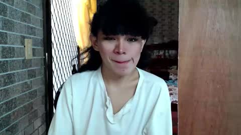 aymkyline online show from November 14, 2025, 2:10 am