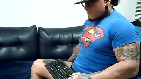 Ayrton naffah2 online show from December 9, 2024, 4:34 am