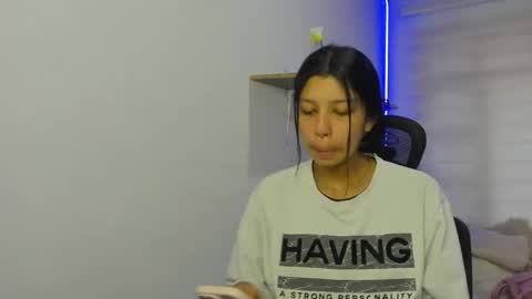 Snapshot of aysha_winxx chatting on October 16, 2025, 11:33 am aysha_winxx online show from October 16, 2025, 11:33 am