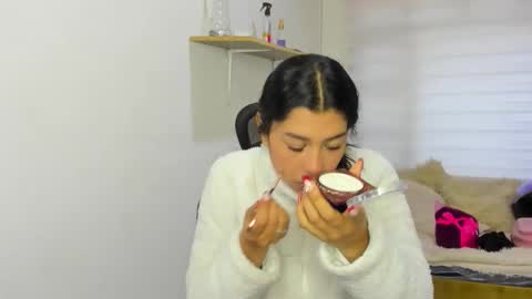 Snapshot of aysha_winxx chatting on October 20, 2025, 11:21 am aysha_winxx online show from October 20, 2025, 11:21 am