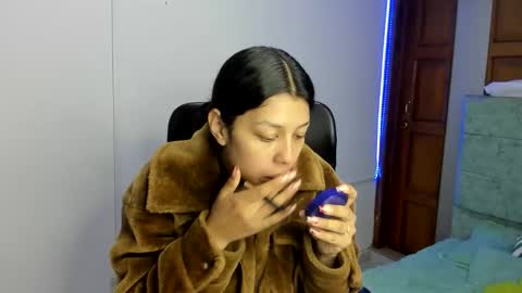 Snapshot of aysha_winxx chatting on November 26, 2025, 3:07 am aysha_winxx online show from November 26, 2025, 3:07 am