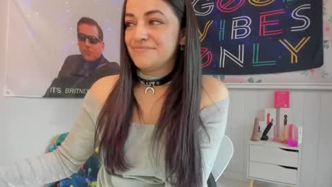 Snapshot of azucenaxxxgp chatting on October 9, 2025, 3:32 pm Azucena R online show from October 9, 2025, 3:32 pm