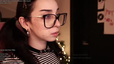 Snapshot of b0pppo chatting on December 10, 2024, 6:49 pm your fuckdoll  sub girl  MORE ME  online show from December 10, 2024, 6:49 pm