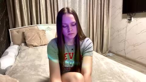 Anny Simpson online show from November 4, 2025, 1:10 pm