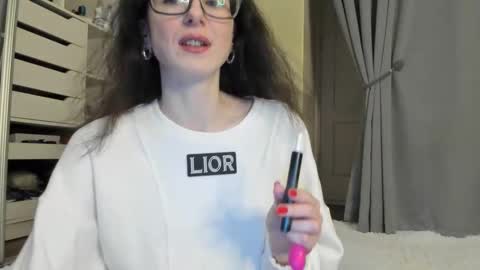 Snapshot of babby_jewel chatting on November 20, 2025, 11:10 am babby_jewel online show from November 20, 2025, 11:10 am