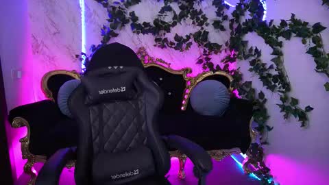 Snapshot of babe_dollie chatting on September 20, 2025, 6:14 am Babe online show from September 20, 2025, 6:14 am