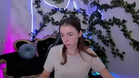 Snapshot of babe_dollie chatting on September 23, 2025, 7:22 am Babe online show from September 23, 2025, 7:22 am