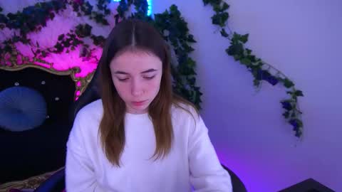 Snapshot of babe_dollie chatting on November 14, 2025, 8:57 am Babe online show from November 14, 2025, 8:57 am