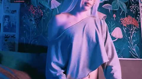 babe_moister online show from September 19, 2025, 7:32 am