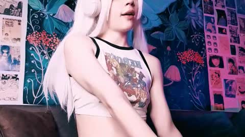 babe_moister online show from October 25, 2025, 5:04 am