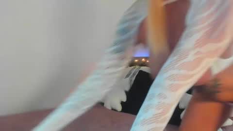 Snapshot of babielynn chatting on December 9, 2024, 5:19 pm BabieLynn online show from December 9, 2024, 5:19 pm