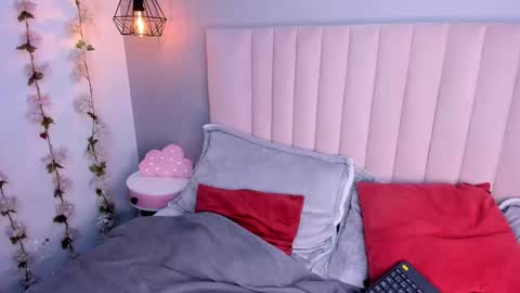 Snapshot of baby__kitty_ chatting on November 5, 2025, 9:59 pm baby__kitty_ online show from November 5, 2025, 9:59 pm